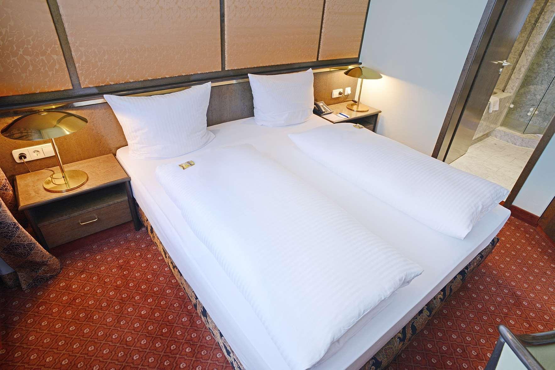 ท็อป คองเกรสโฮเทล ยุโรป Hotel สตุตการ์ต ภายนอก รูปภาพ